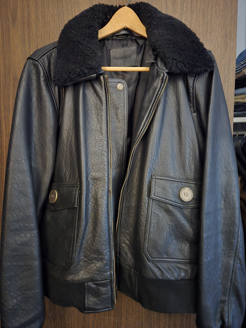 Wanderers Women's Black Leather Bomber Jacket with Shearling Collar